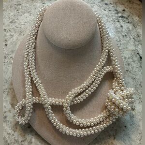SUPER Versatile Vintage Pearl NeckLace